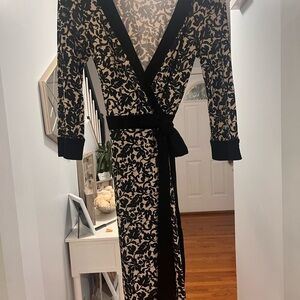 Diane Von Furstenberg - 100% Silk Dress Floral 8